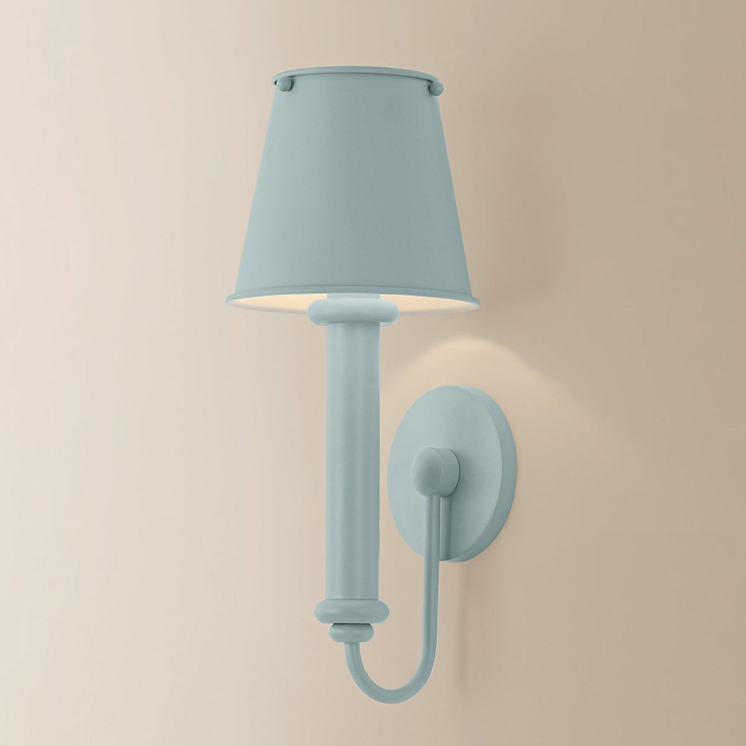 Yara Wall Light in Detail.