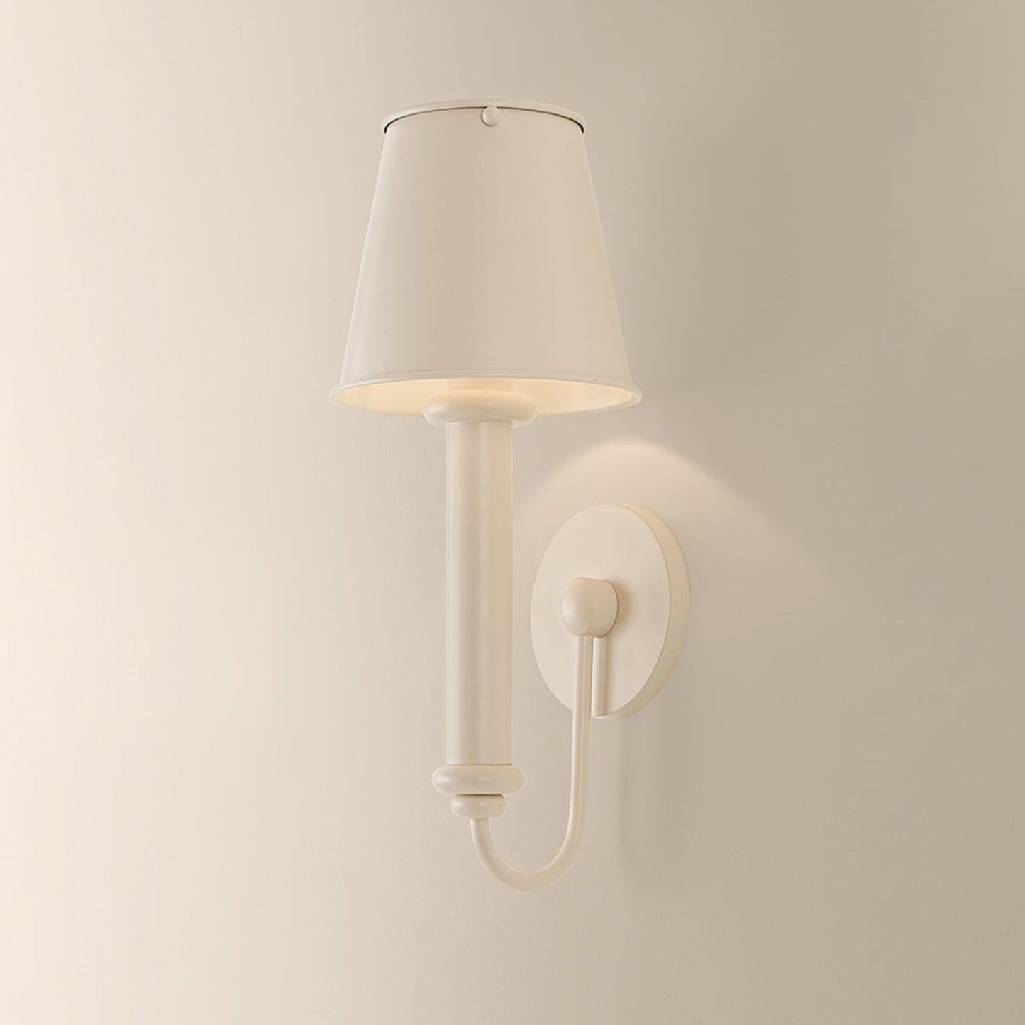 Yara Wall Light in Detail.