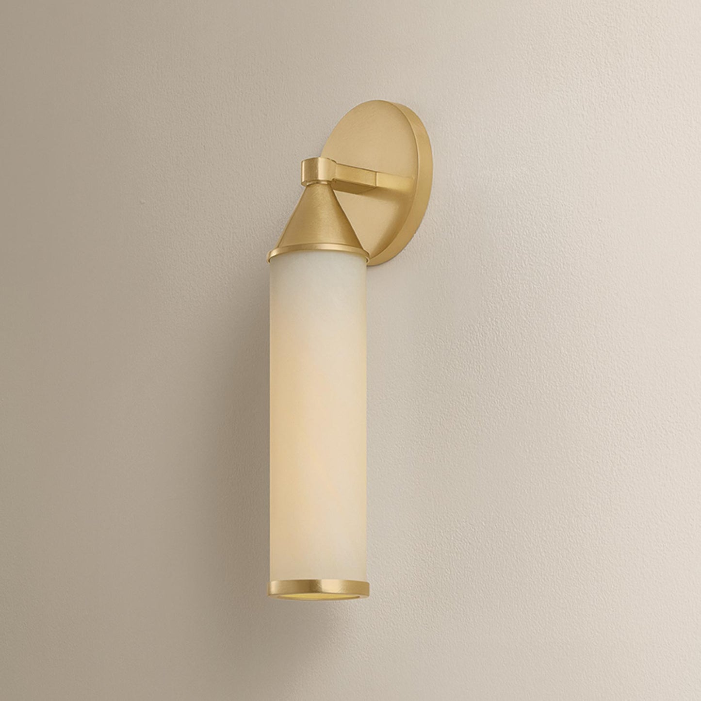 Zinnia Single Wall Light in Detail.