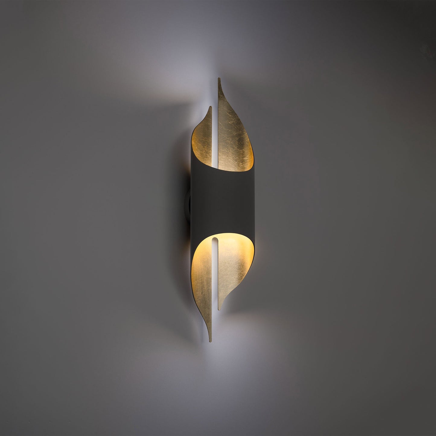 Clasp LED Wall Light in Detail.