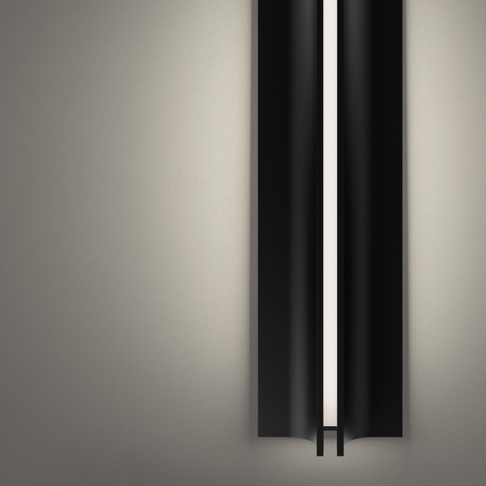 Strait Outdoor LED Wall Light in Detail.