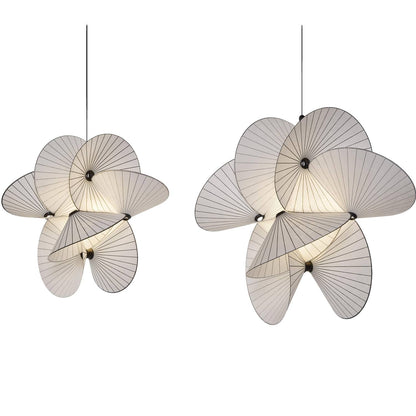 Serpentine Pendant Light in Detail.