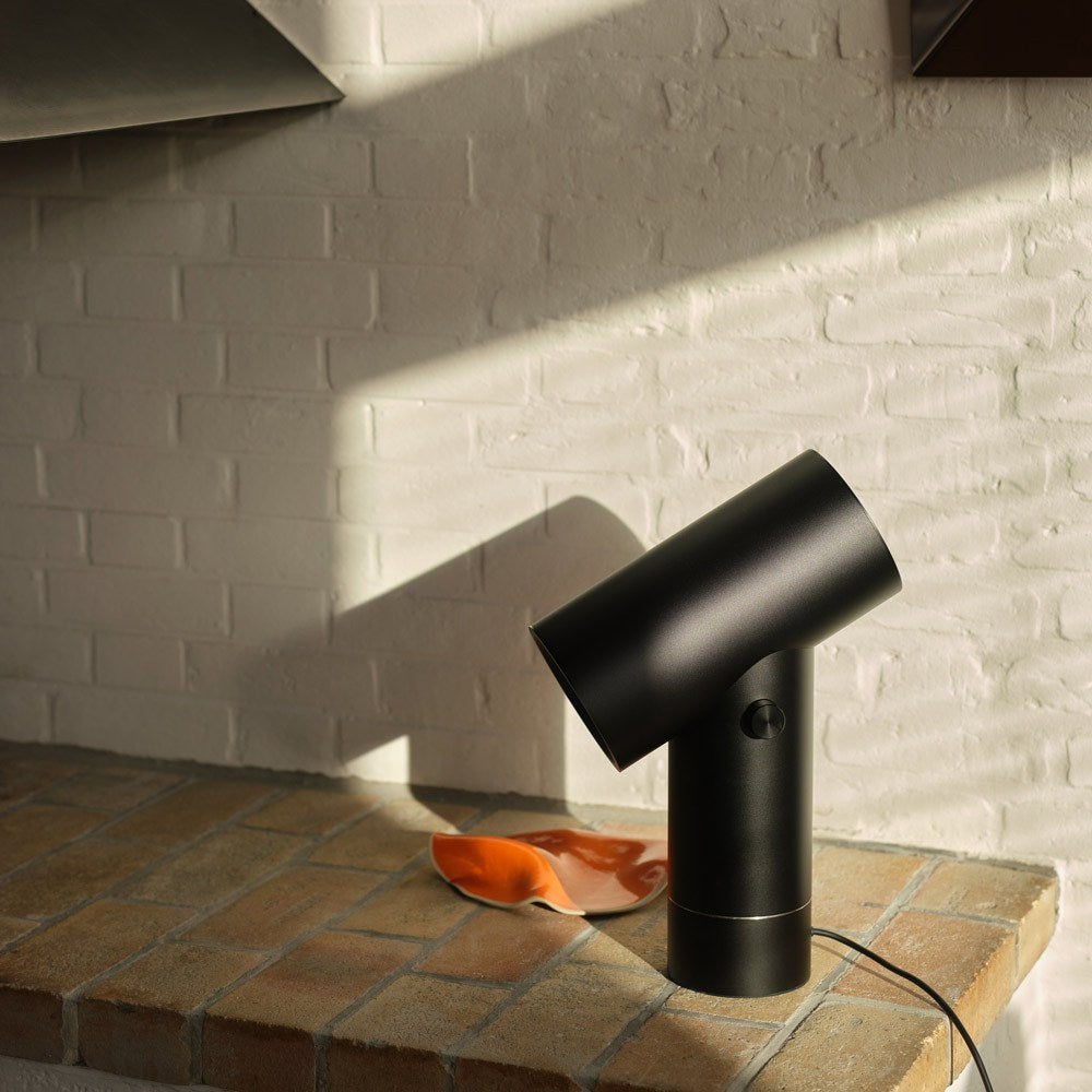 Beam LED Table Lamp in Detail.