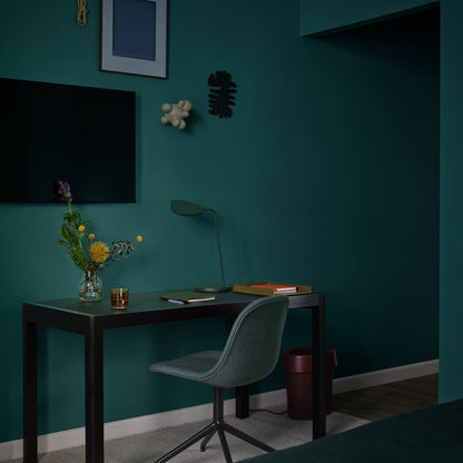 Leaf LED Table Lamp in office.
