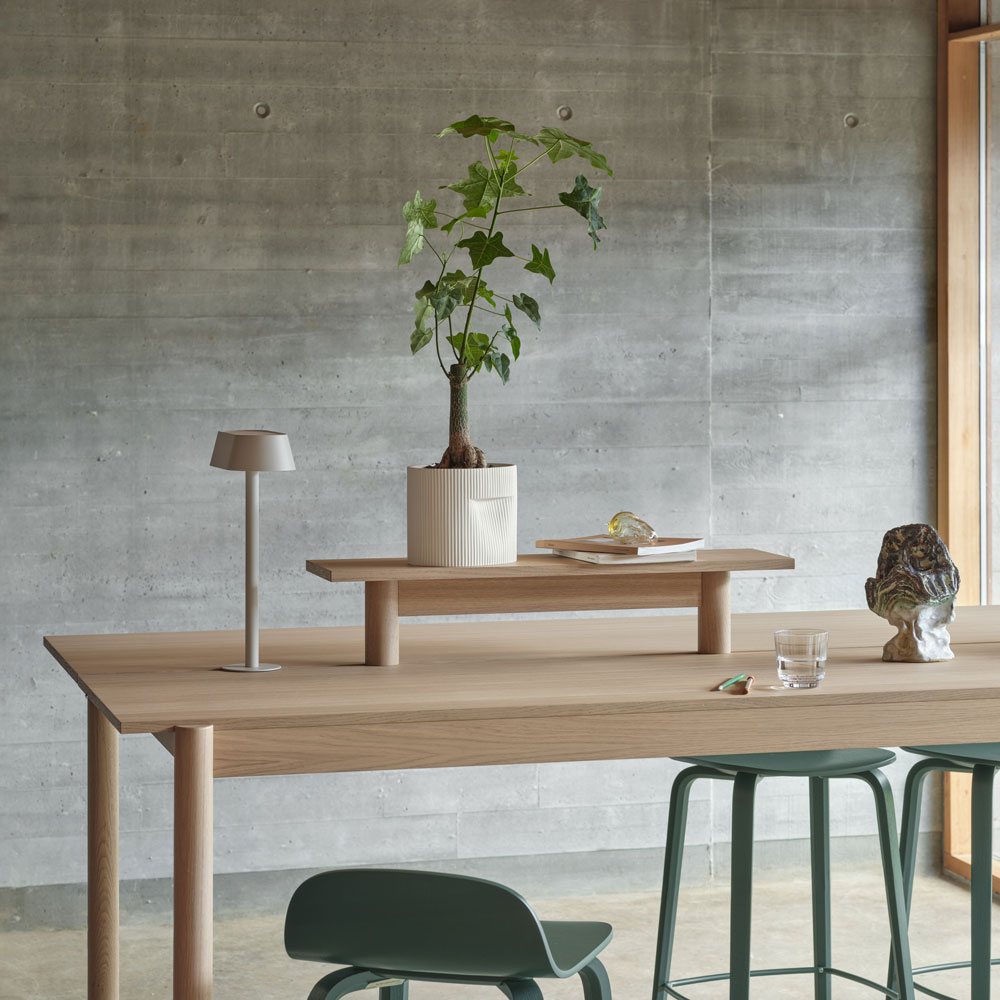 Linear Mounted LED Table Lamp in living room.