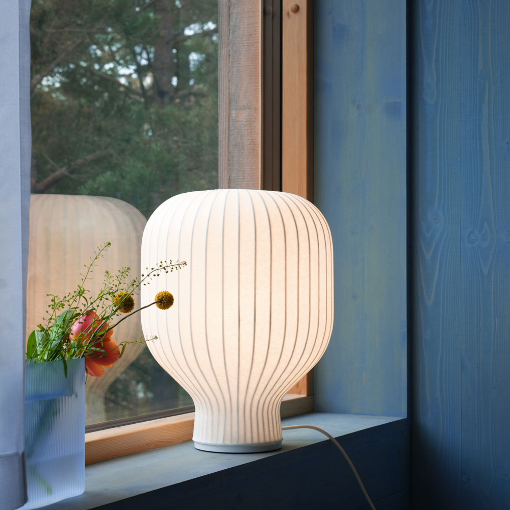 Strand Table Lamp in Detail.