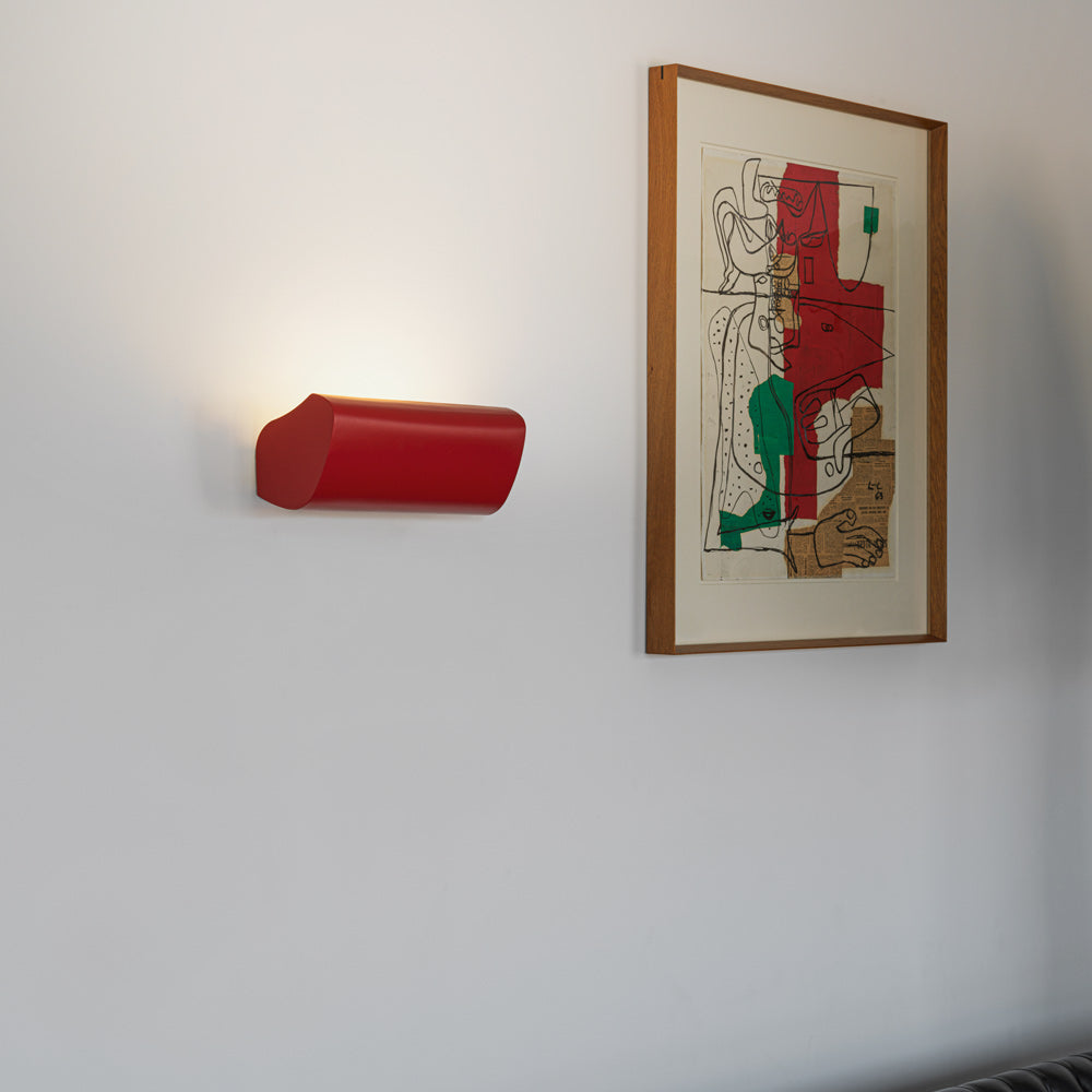 Applique Radieuse Wall Light in living room.
