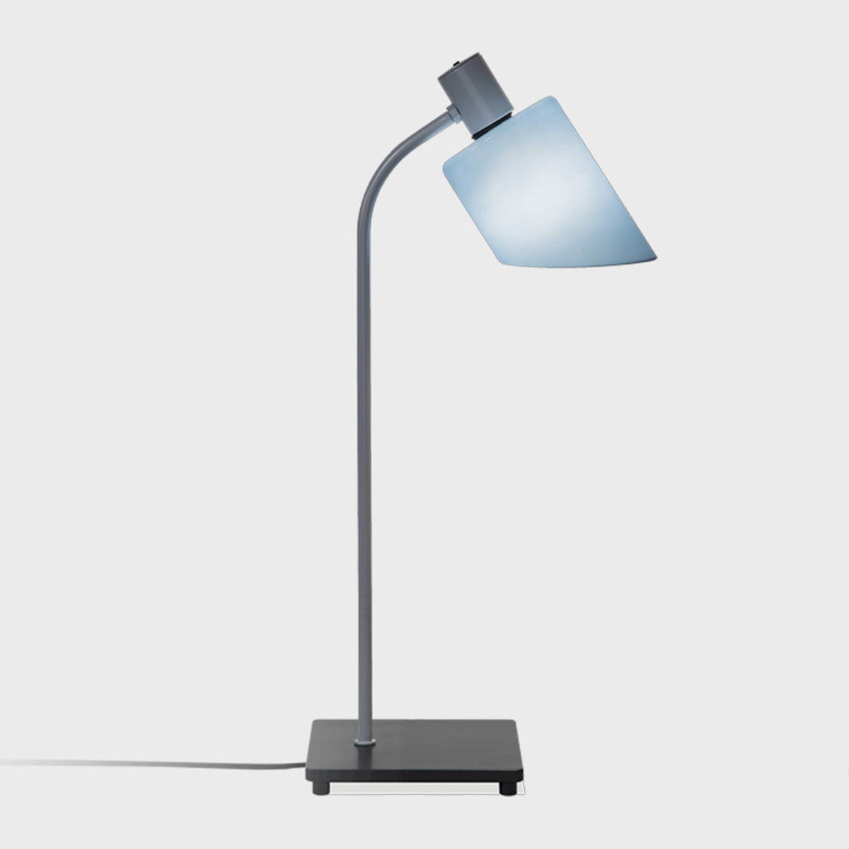 Lampe de Bureau Table Lamp in Detail.