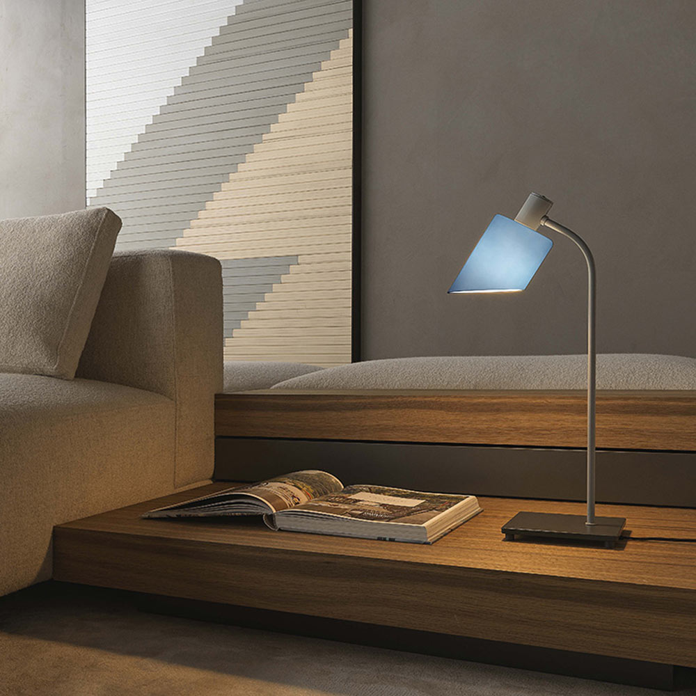 Lampe de Bureau Table Lamp in living room.