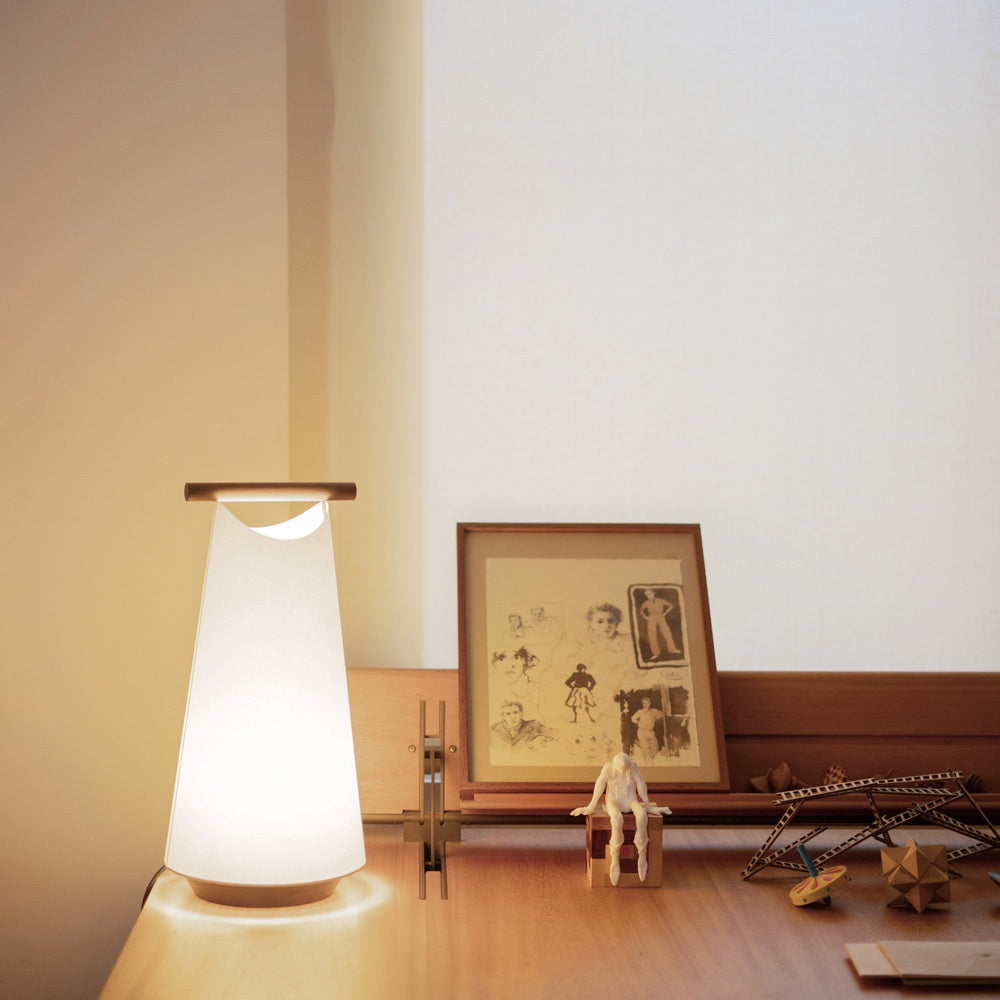 Catay Table Lamp in Detail.