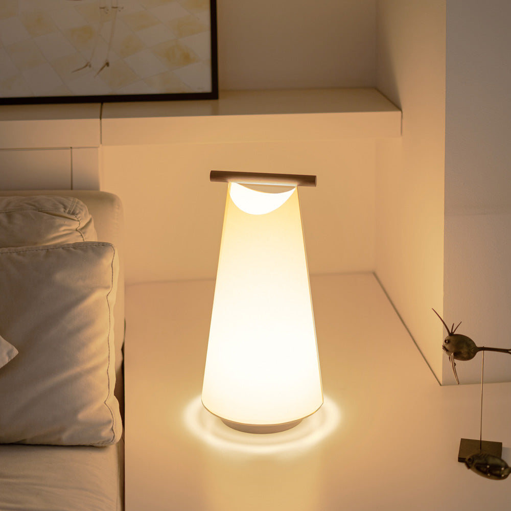 Catay Table Lamp in Detail.