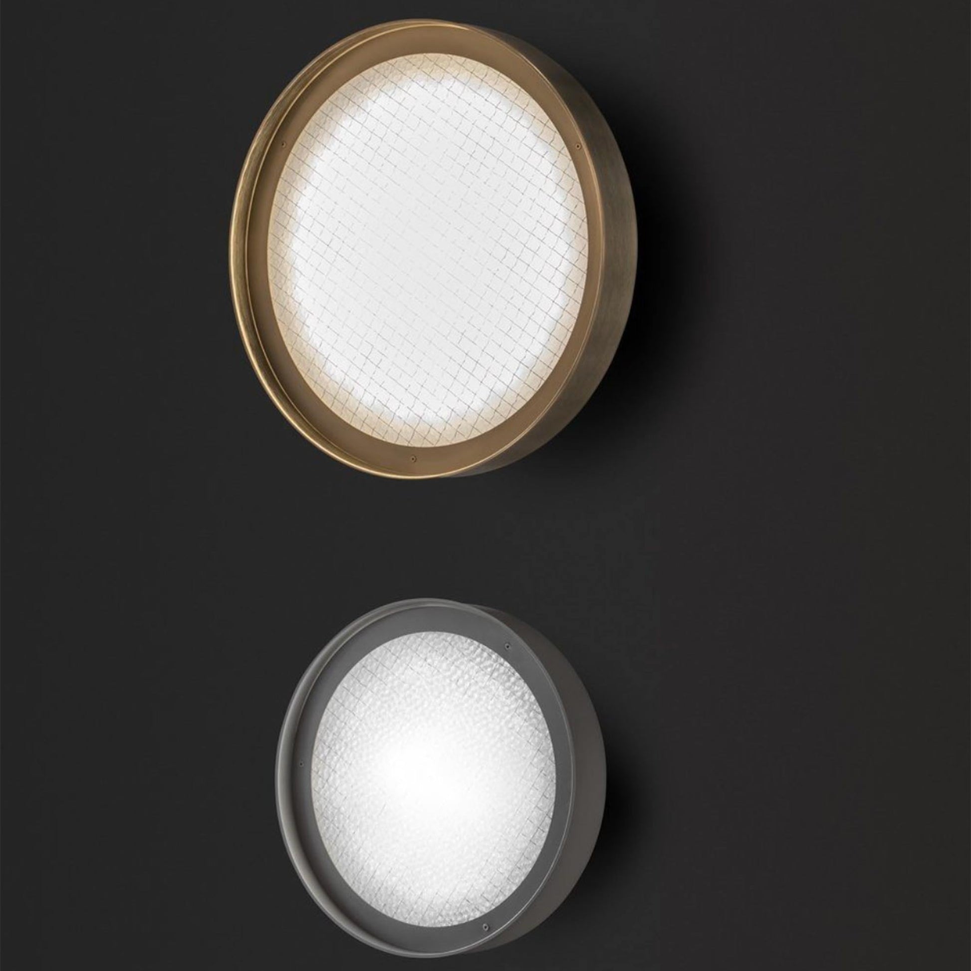 Berlin Ceiling/Wall Lamp in Detail.