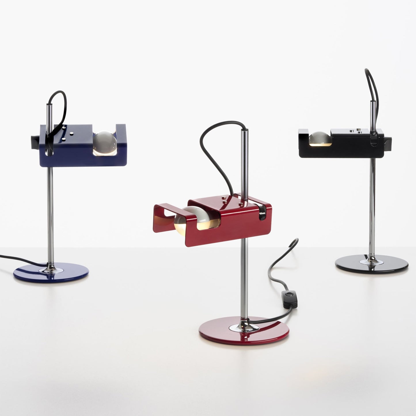 Spider Mini Table Lamp in Detail.