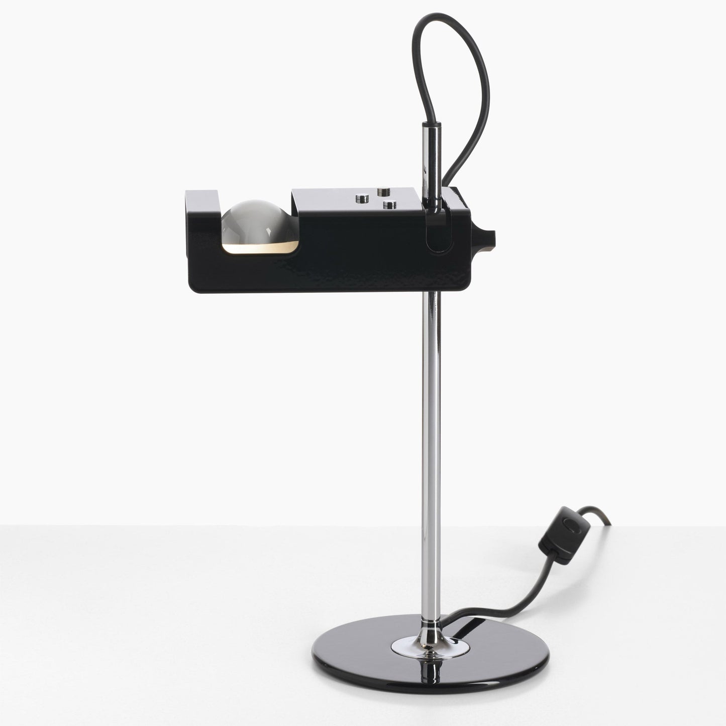 Spider Mini Table Lamp in Detail.