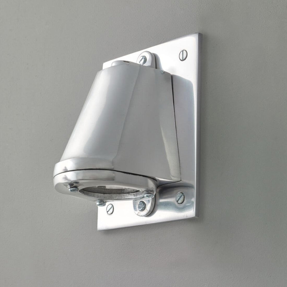 Mast Wall Light in Detail.