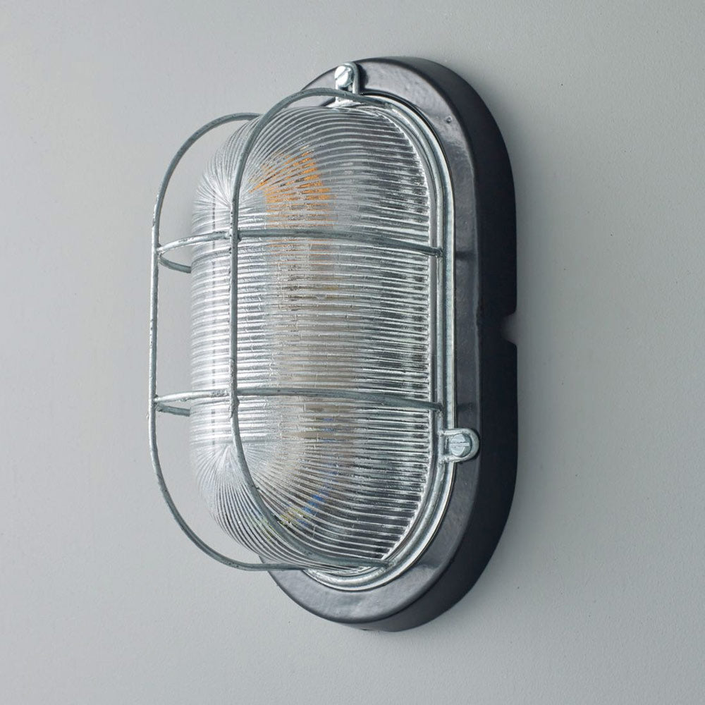 Oval Aluminium Indoor/Outdoor Wall Light in Detail.