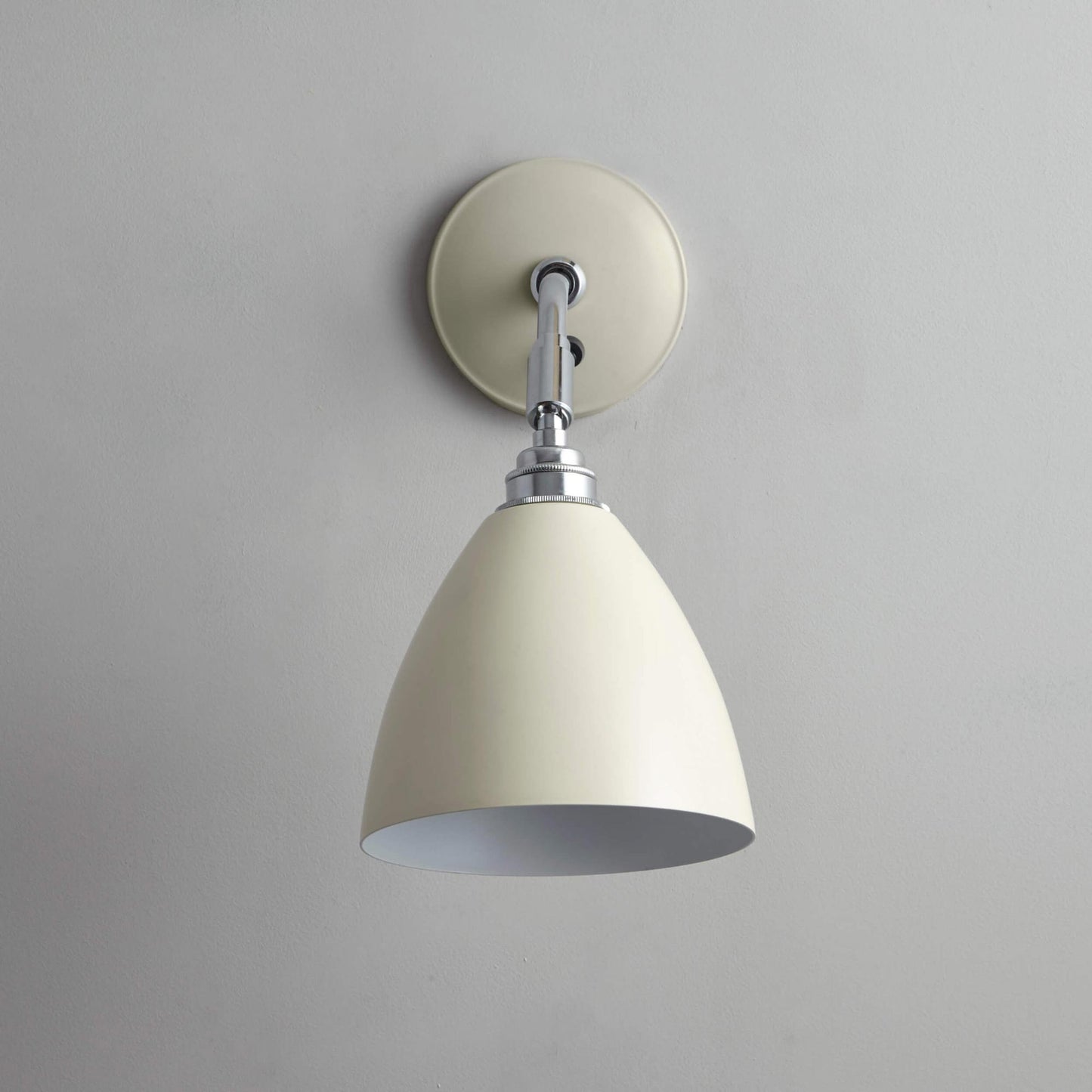 Task Wall Light in Detail.