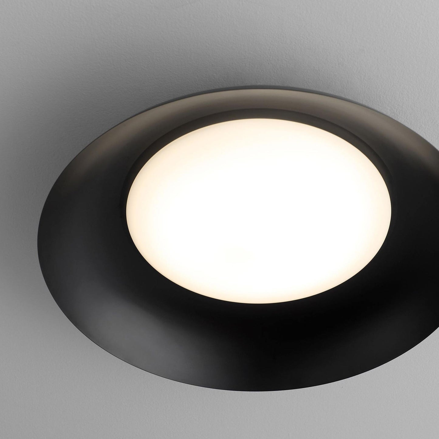 Bongo LED Flush Mount Ceiling Light in Detail.
