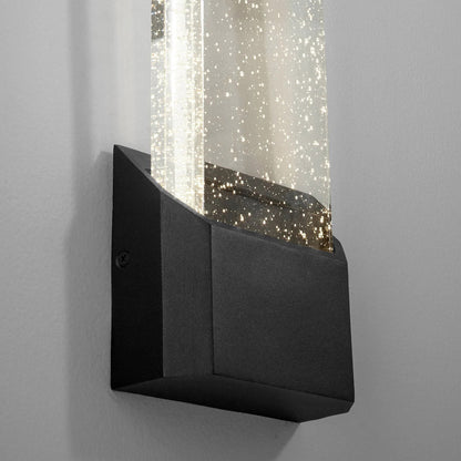 Esprit Outdoor LED Wall Light in Detail.