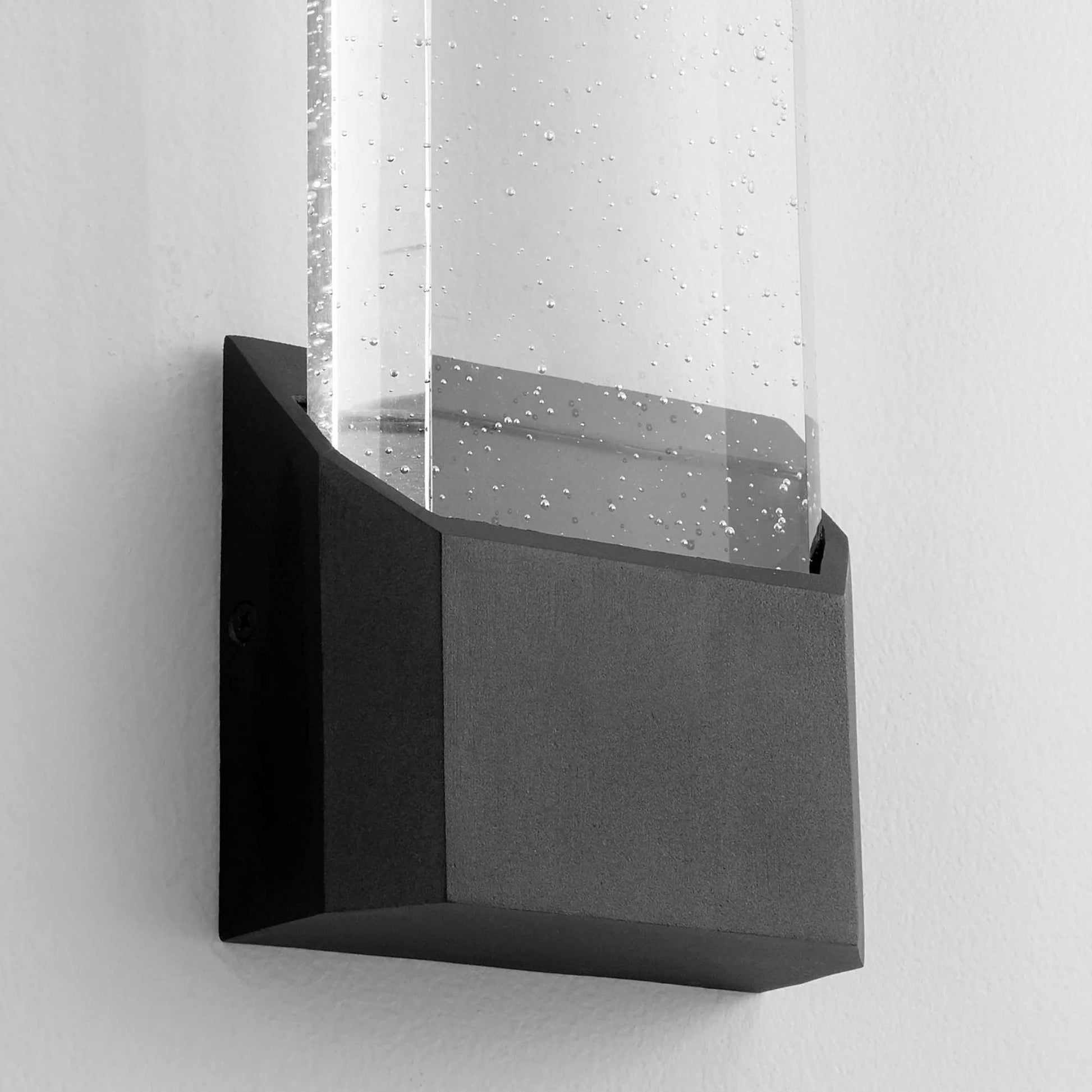 Esprit Outdoor LED Wall Light in Detail.