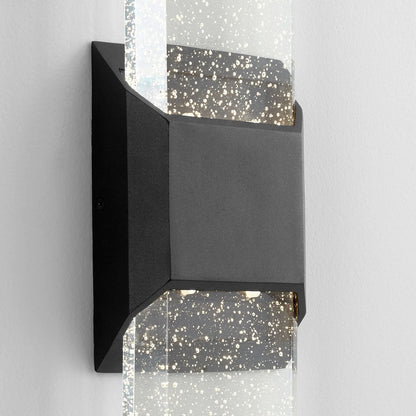 Esprit Outdoor LED Wall Light in Detail.