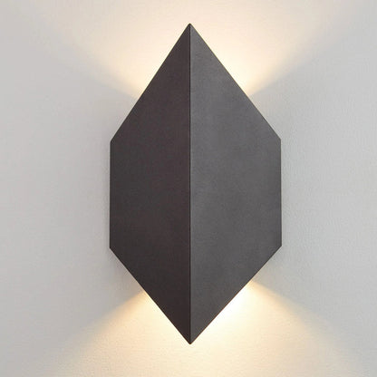 Motto Outdoor LED Wall Light in Detail.