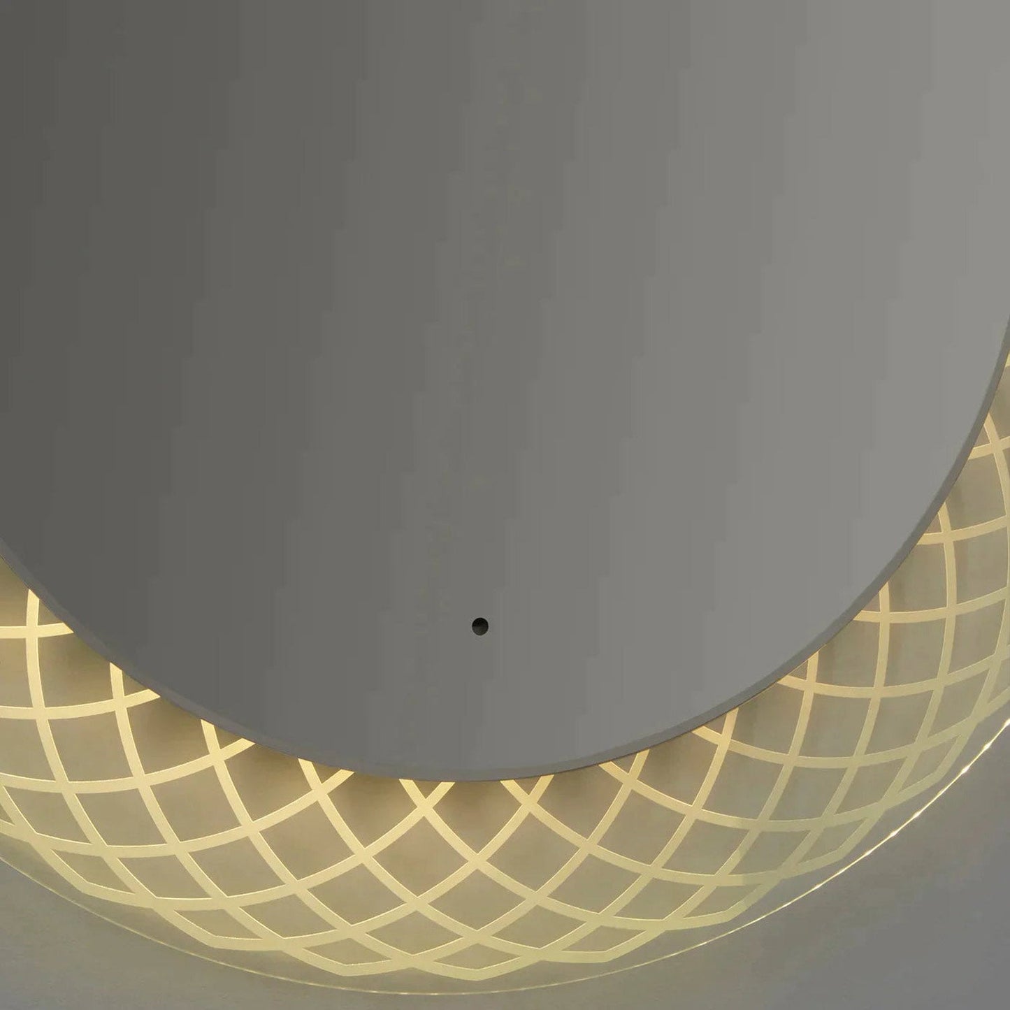 Perla LED Wall Mirror in Detail.