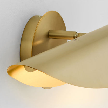 Pivot LED Wall Light in Detail.