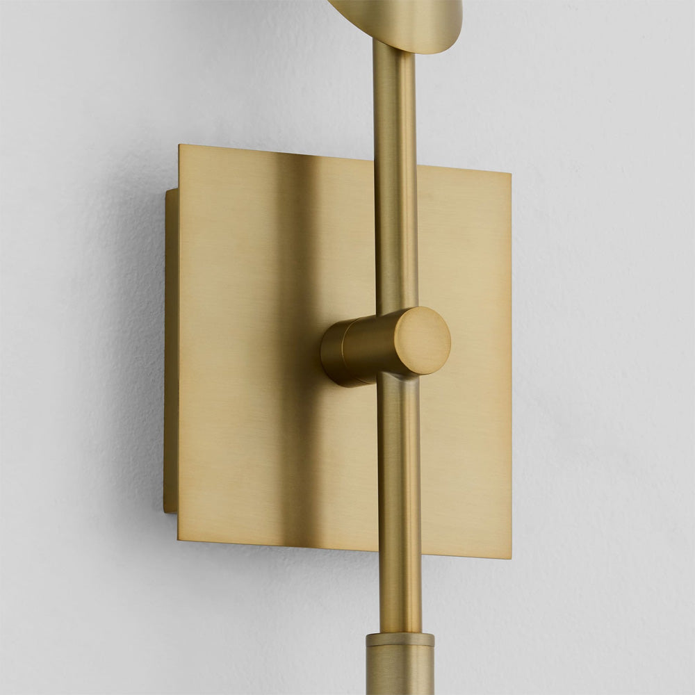 Pivot Vertical LED Wall Light in Detail.
