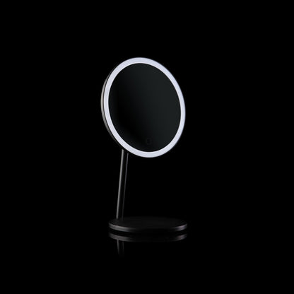 Solo LED Makeup Mirror in Detail.