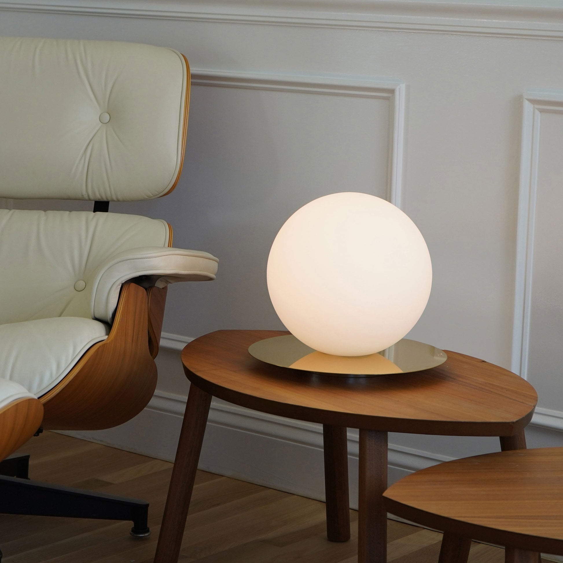 Bola Sphere LED Table Lamp in living room.