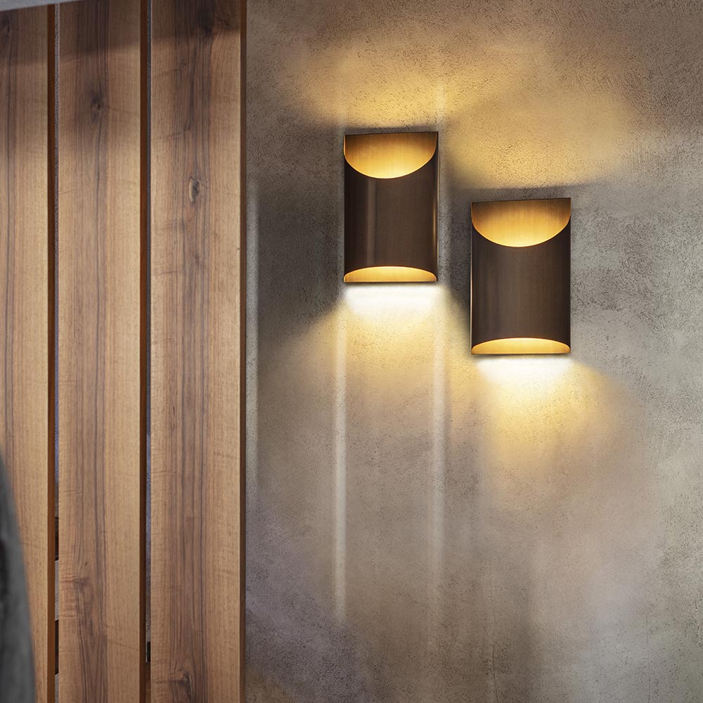 Aprile LED Wall Light in Detail.