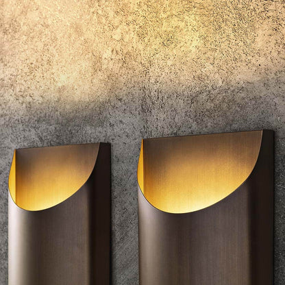 Aprile LED Wall Light in Detail.
