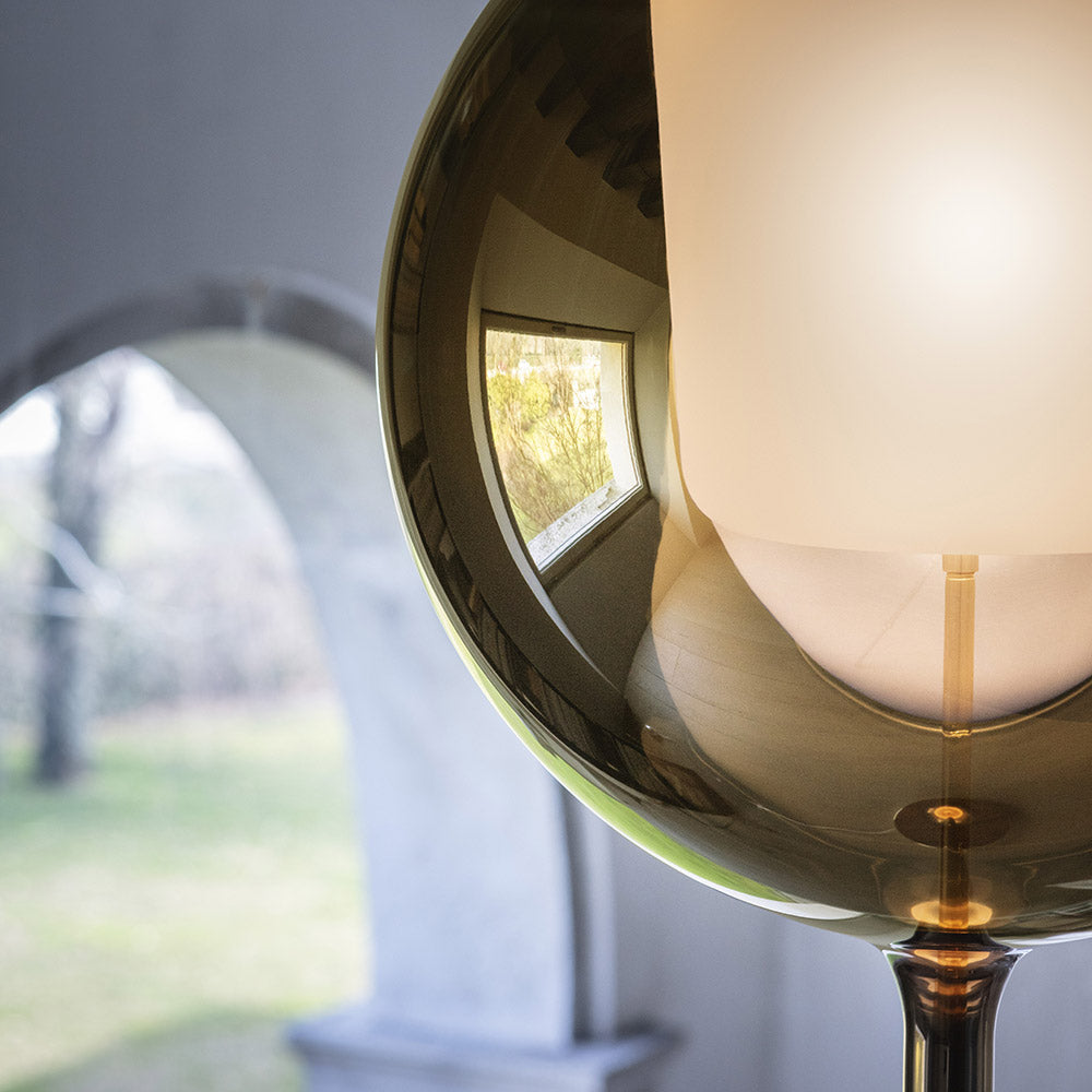 Glo Floor Lamp in Detail.