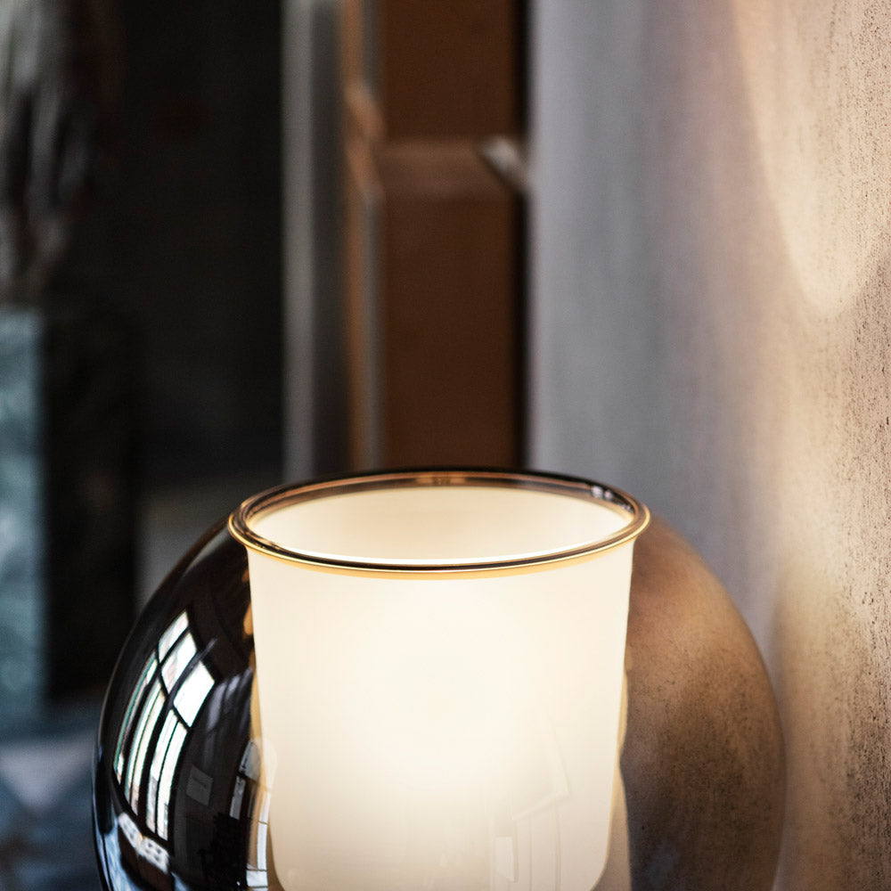 Glo Table Lamp in Detail.
