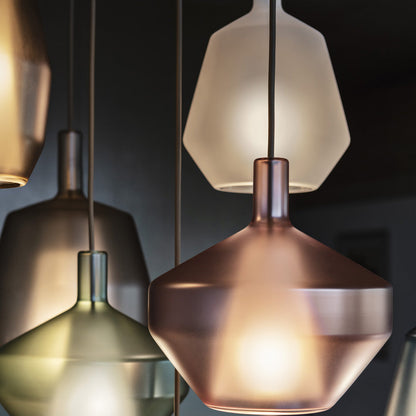 Mom Fatty Pendant Light in Detail.