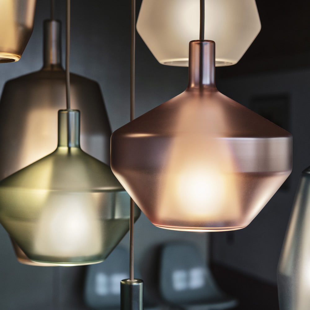 MoM Little Pendant Light in Detail.