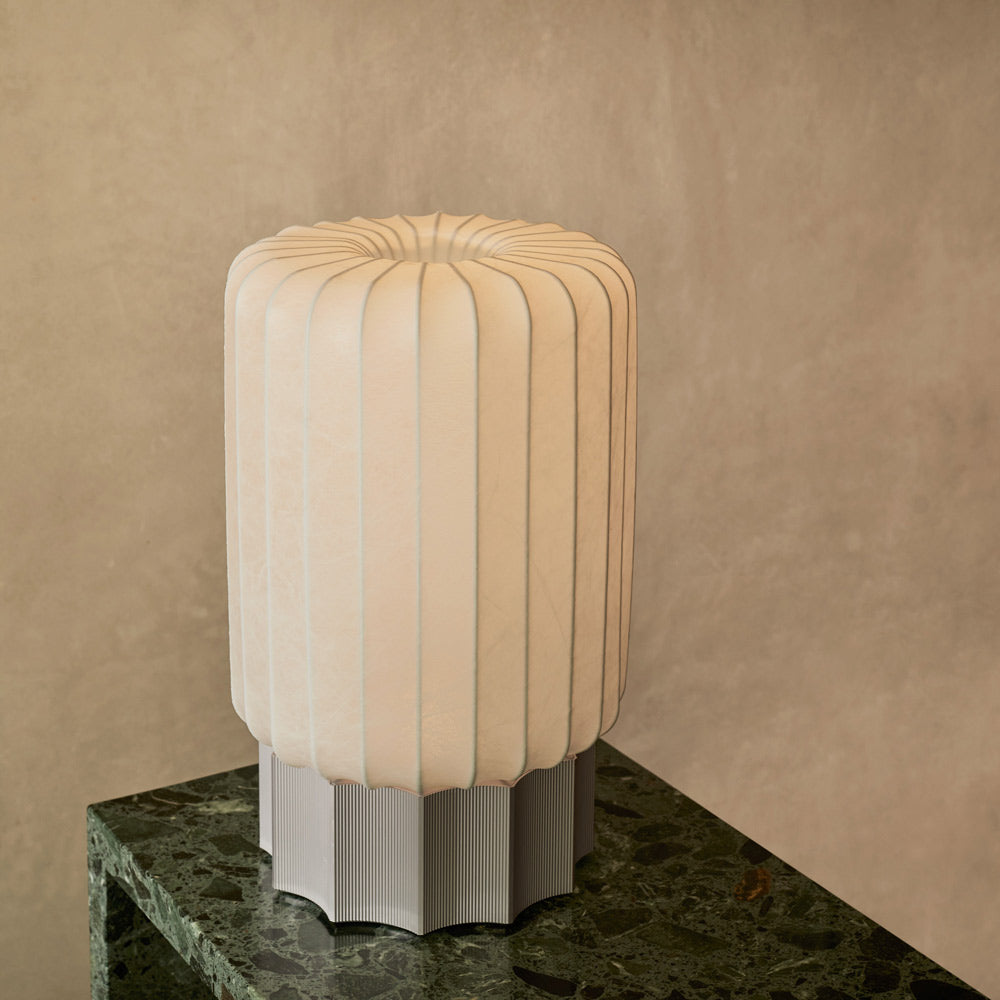 Meter Floor Lamp in Detail.