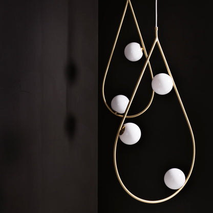 Pearls Pendant Light in Detail.