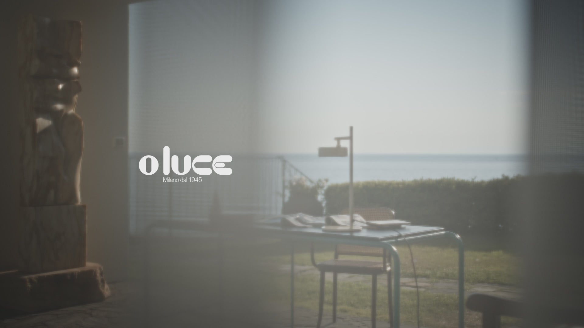 Berlin Outdoor Table Lamp (video).