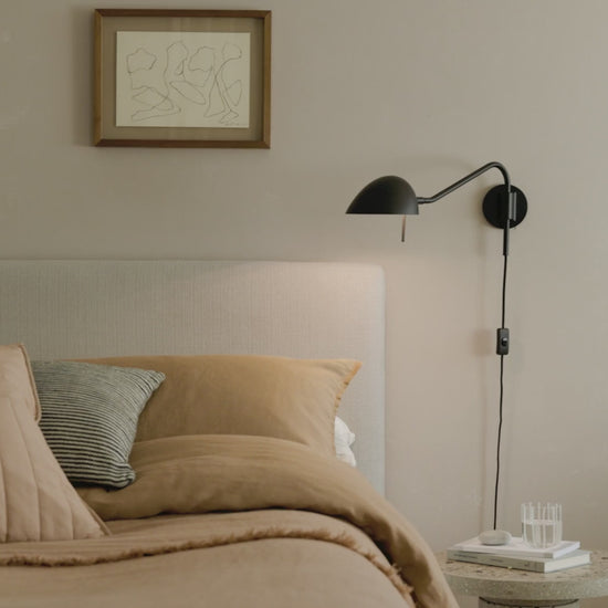 Serge Plug-In Wall Light - Video.