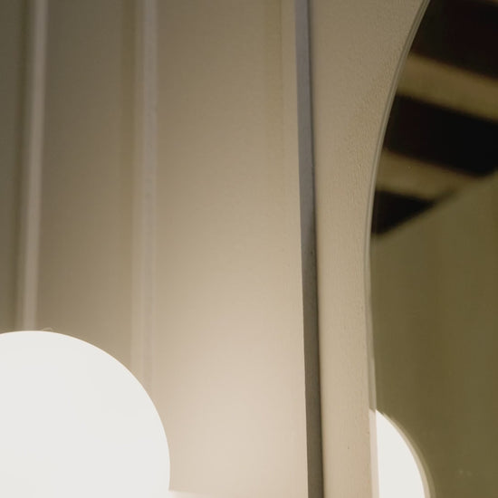 Lyra Bath Wall Light - Video.