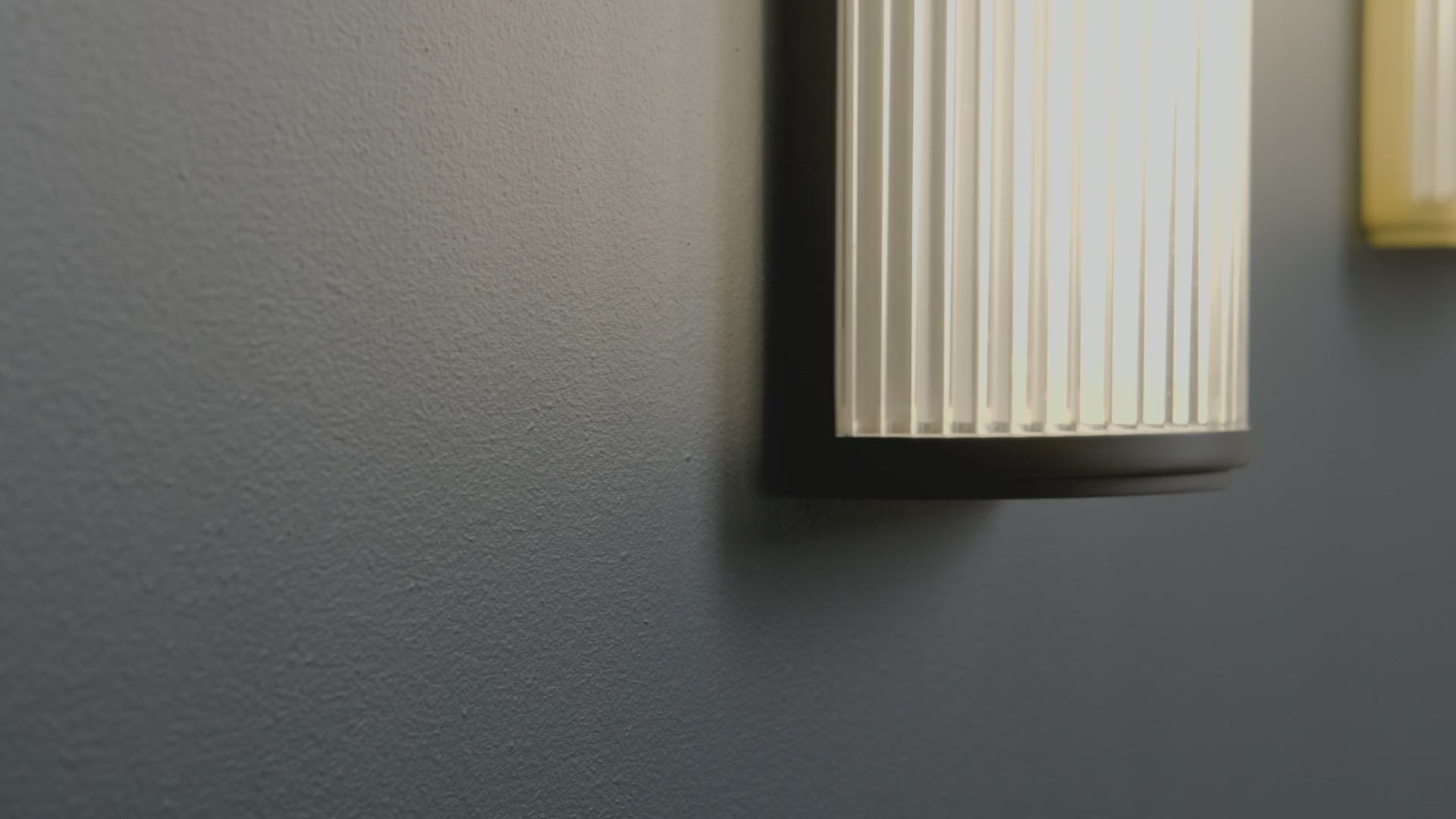 Versailles LED Wall Light - Video.