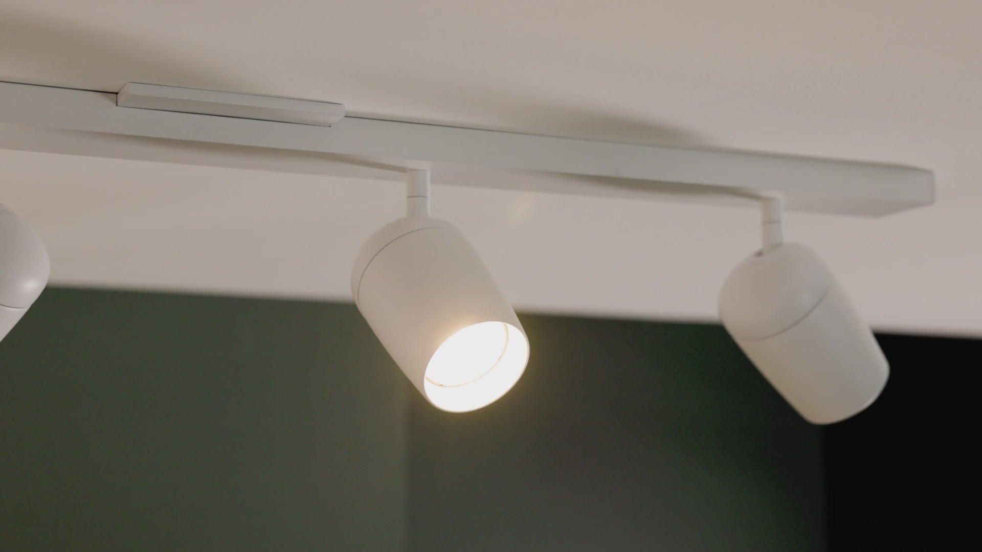 Koto Spot Light - Video.