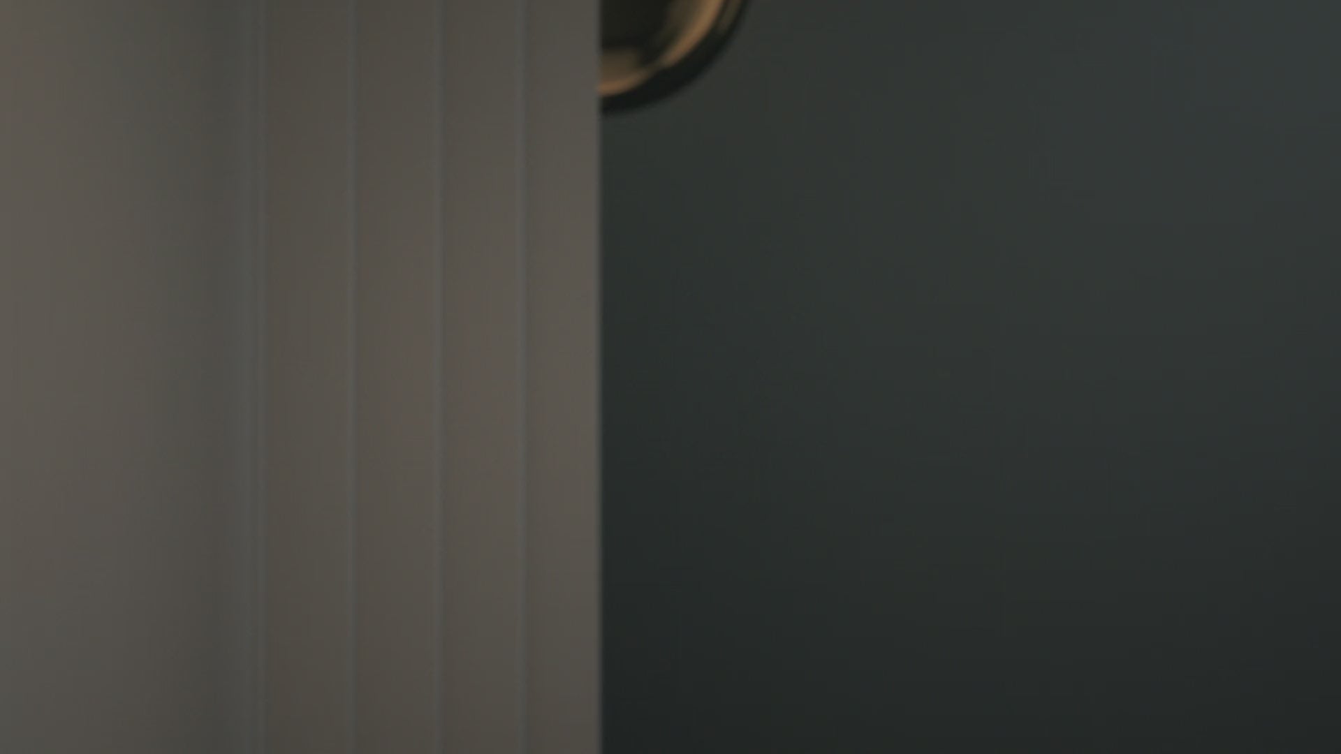 Petra Pendant Light - Video.
