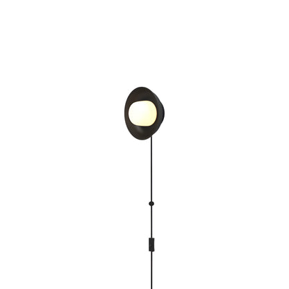 Hoist Shade LED Plug-In Wall Light in Matte Black (Small).