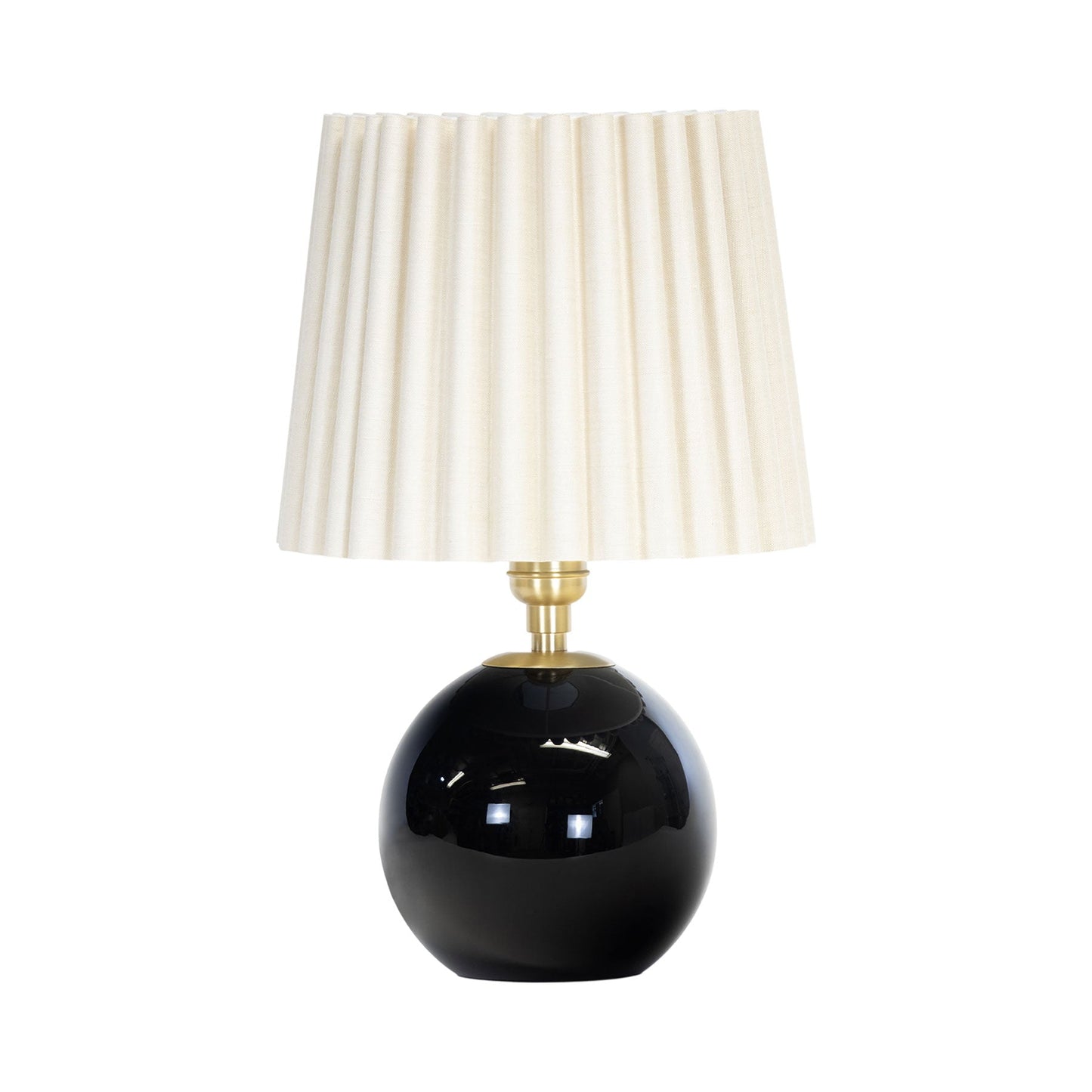 Giorgio Table Lamp in Natural Brass/Black/Oyster Wave.