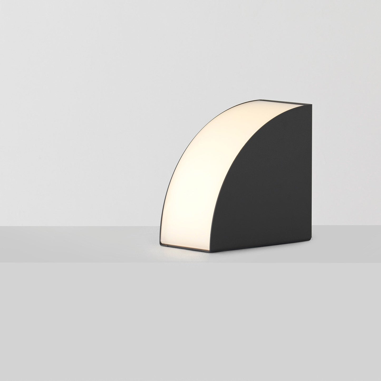 Phase LED Table Lamp in Detail.