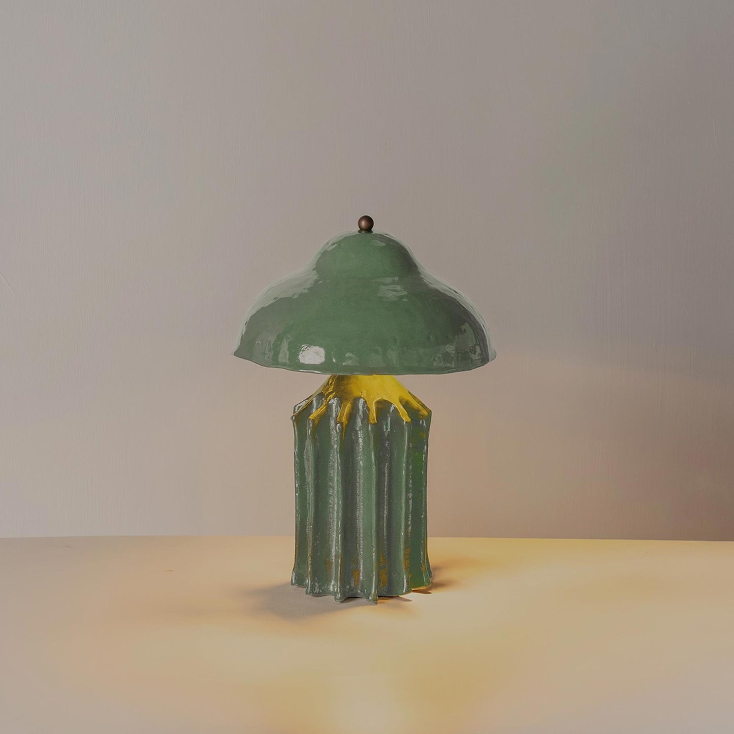 Arbor Squat LED Table Lamp in Detail.