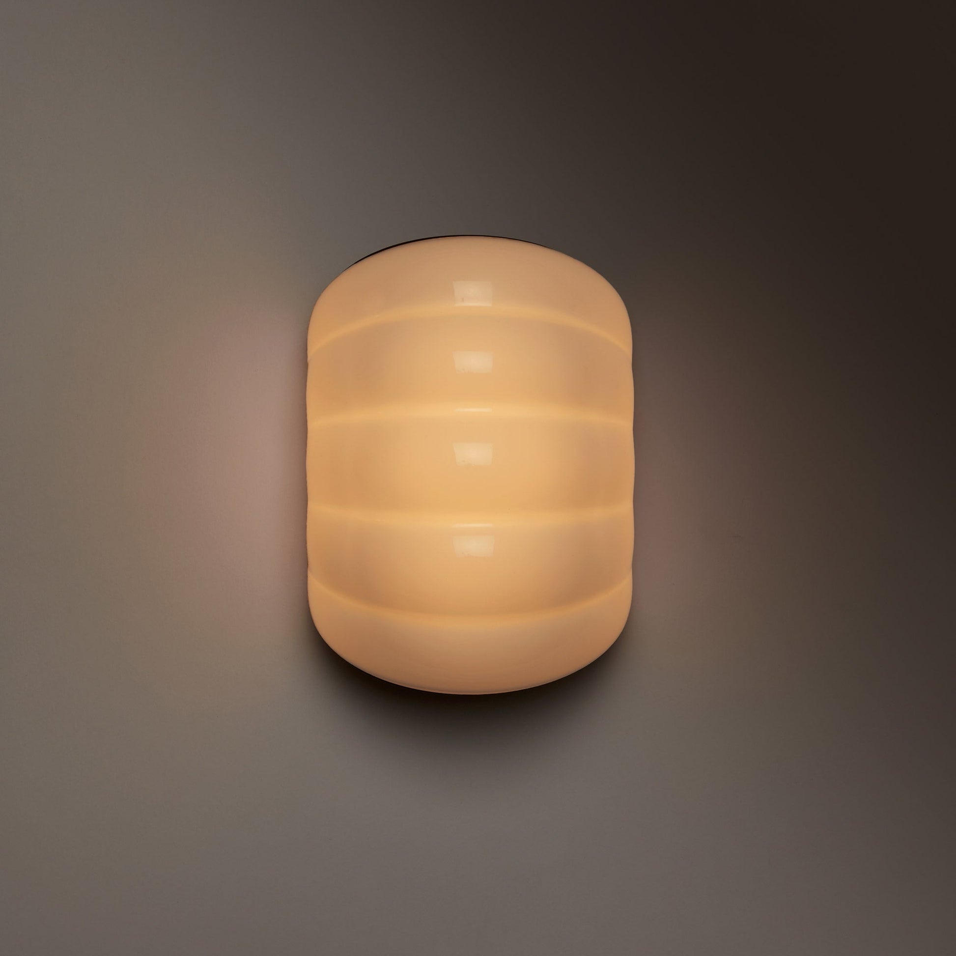 Cloud LED Wall Light in Detail.